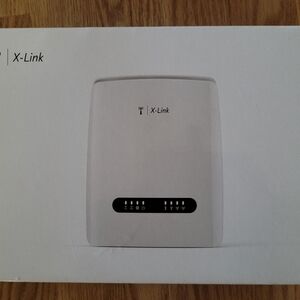 Link White Wireless Router with Black Status Panel